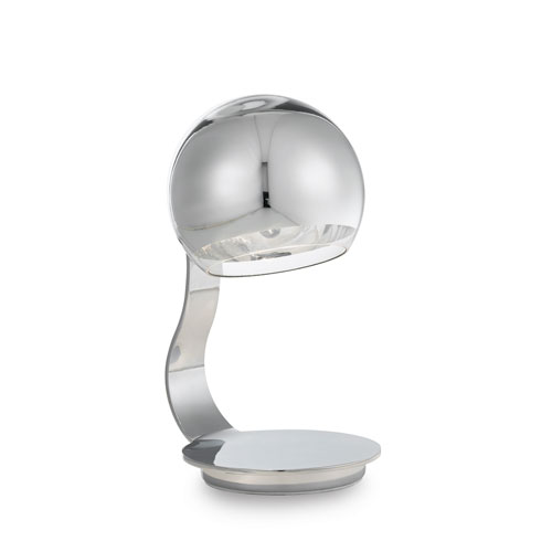 Chrome metal table lamp - Lampe de table chromée.