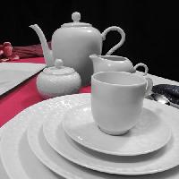 Stravaganza wh: 12 soupes, 24 plates 27cm, 24 dessert 21cm                                                              