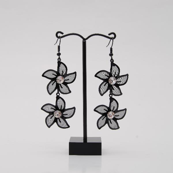111 Flowers earrings - Boucle d'oreilles tulle et métal noir