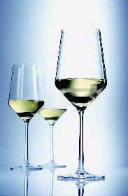 Pure: 12 water n.1, 12 wine n.0, 12 wine n.2, 12 flutes n.7 - 12 eau 540ml, 12 vin 408ml, 12 vin 300ml, 12 flutes 209ml 