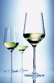 111 Pure: 12 water n.1, 12 wine n.0, 12 wine n.2, 12 flutes n.7 - 12 eau 540ml, 12 vin 408ml, 12 vin 300ml, 12 flutes 209ml